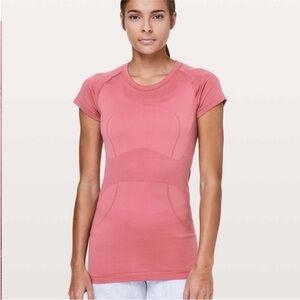 Lululemon Swiftly Tech Short Sleeve Shirt Hip Length Size 10 Cherry Tint